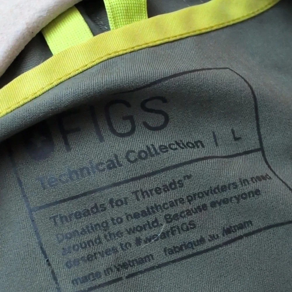 Figs Mens Moss Scrub Set